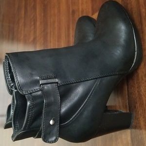 Metaphor Marley Black Faux Leather Heeled Ankle Boot - 6M